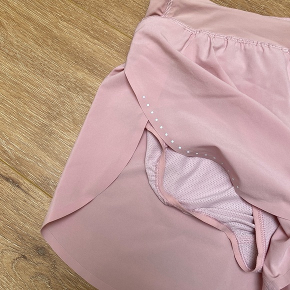 Lululemon fast and free HR split short 3” pink haze - Picture 3 of 5